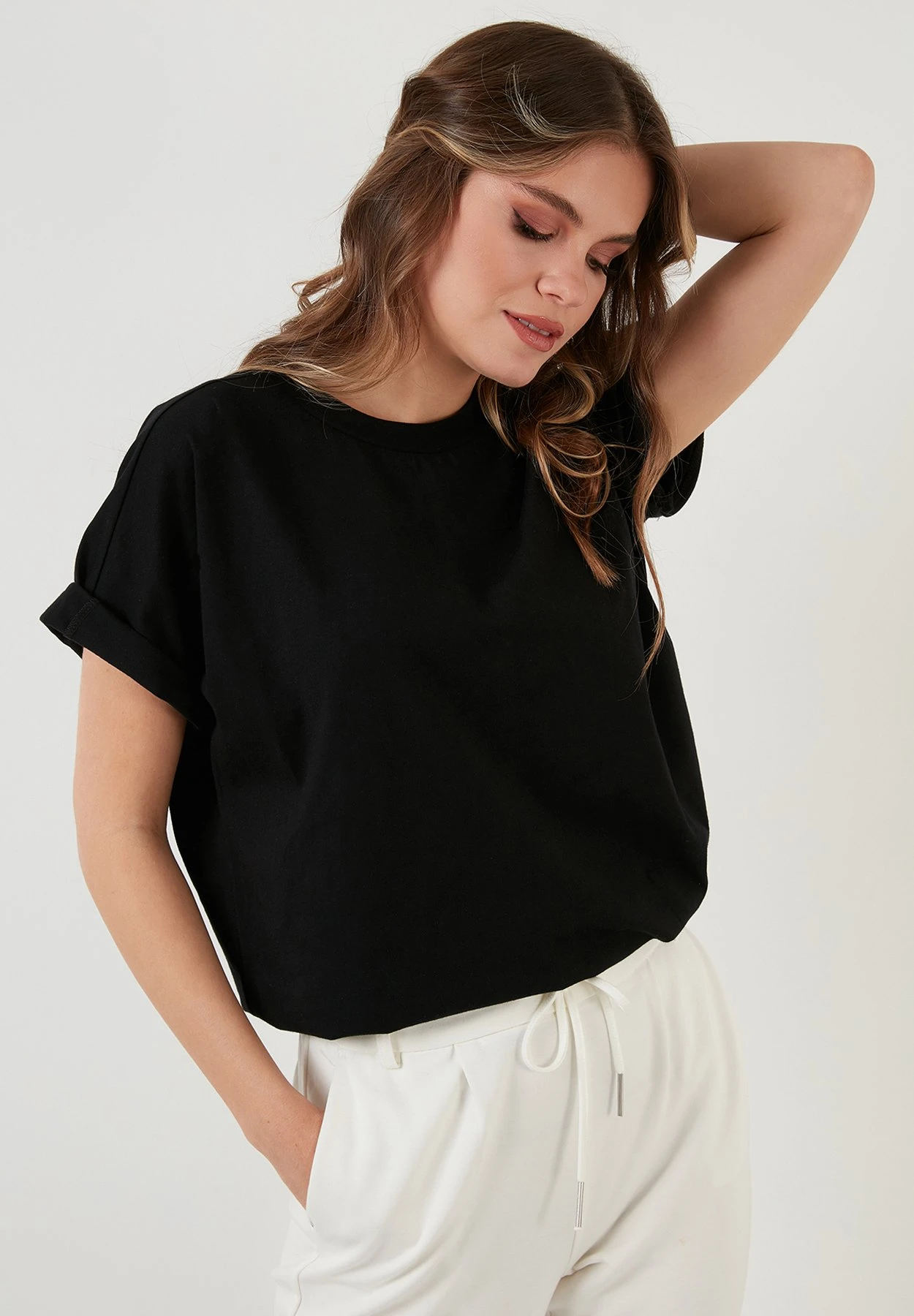 LELA Crew Neck- T-Shirt Basic - Black - Afbeelding 5