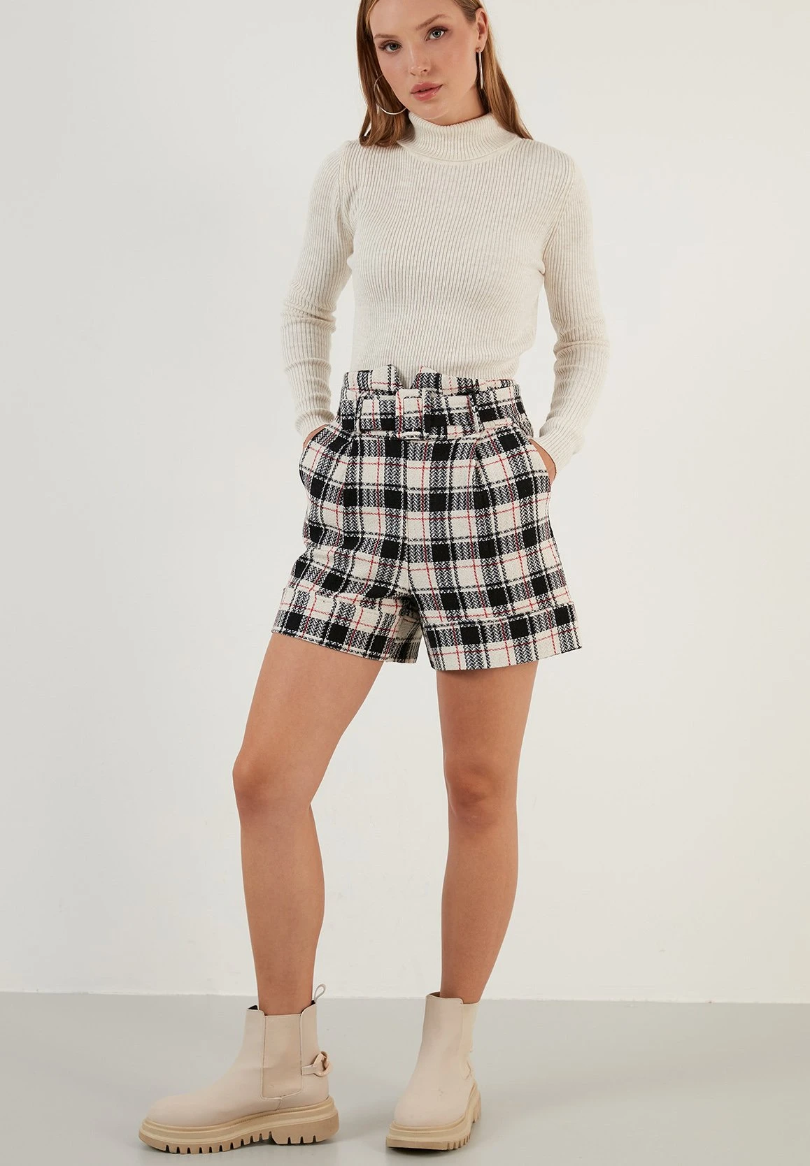 LELA Regular Fit - Shorts - Black - Afbeelding 2