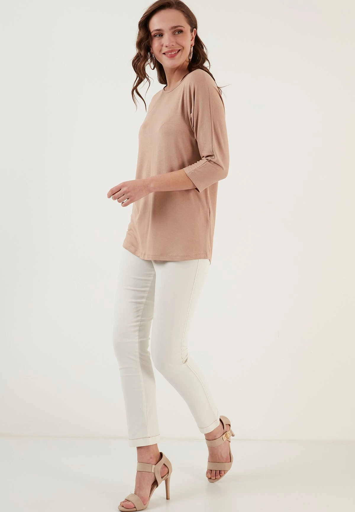 LELA Crew Neck- Longsleeve - Biscuit Color - Afbeelding 2