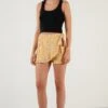 LELA Regular Fit - Shorts - Beige