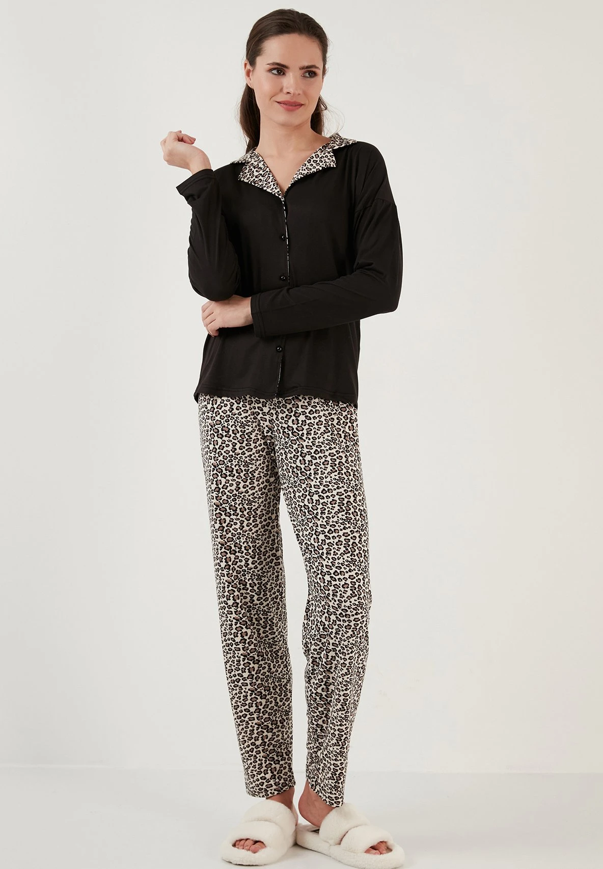 LELA Soft Touch - Pyjama - Leopard Black - Afbeelding 2
