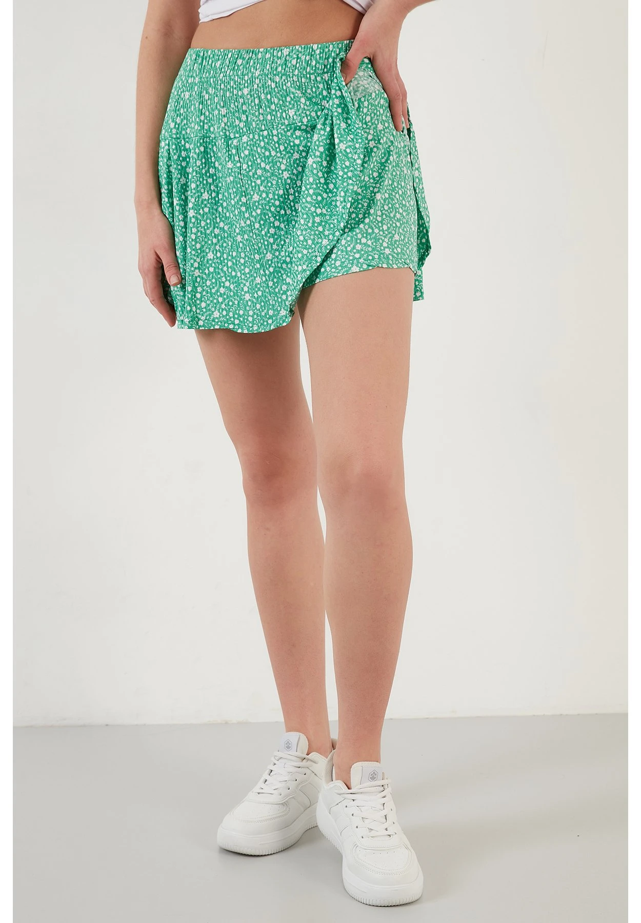 LELA Flowered Elastic Waist - Shorts - Benetton Color - Afbeelding 4