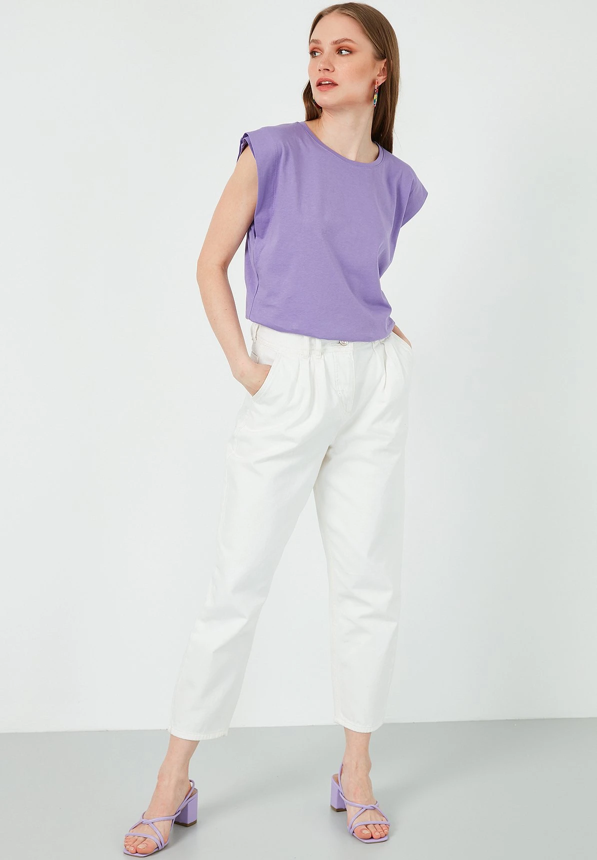 LELA Crew Neck - T-Shirt Basic - Lilac - Afbeelding 2