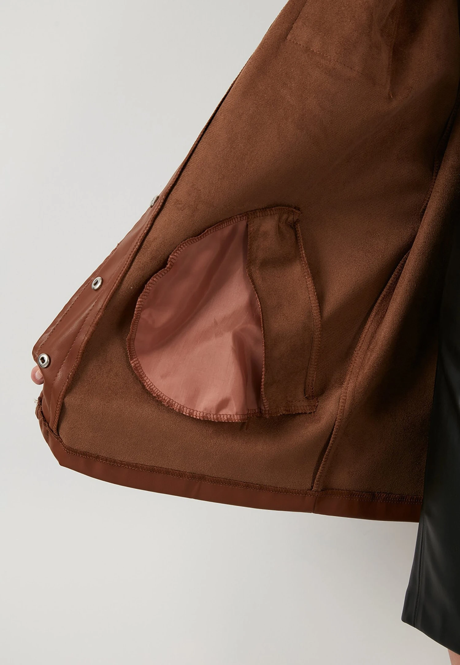 LELA Regular Fit - Imitatieleren Jas - Camel - Afbeelding 4