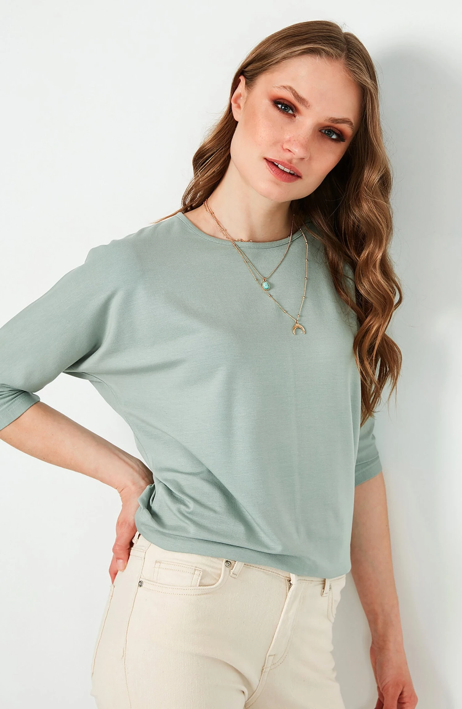 LELA Crew Neck- Longsleeve - Almond Green - Afbeelding 4