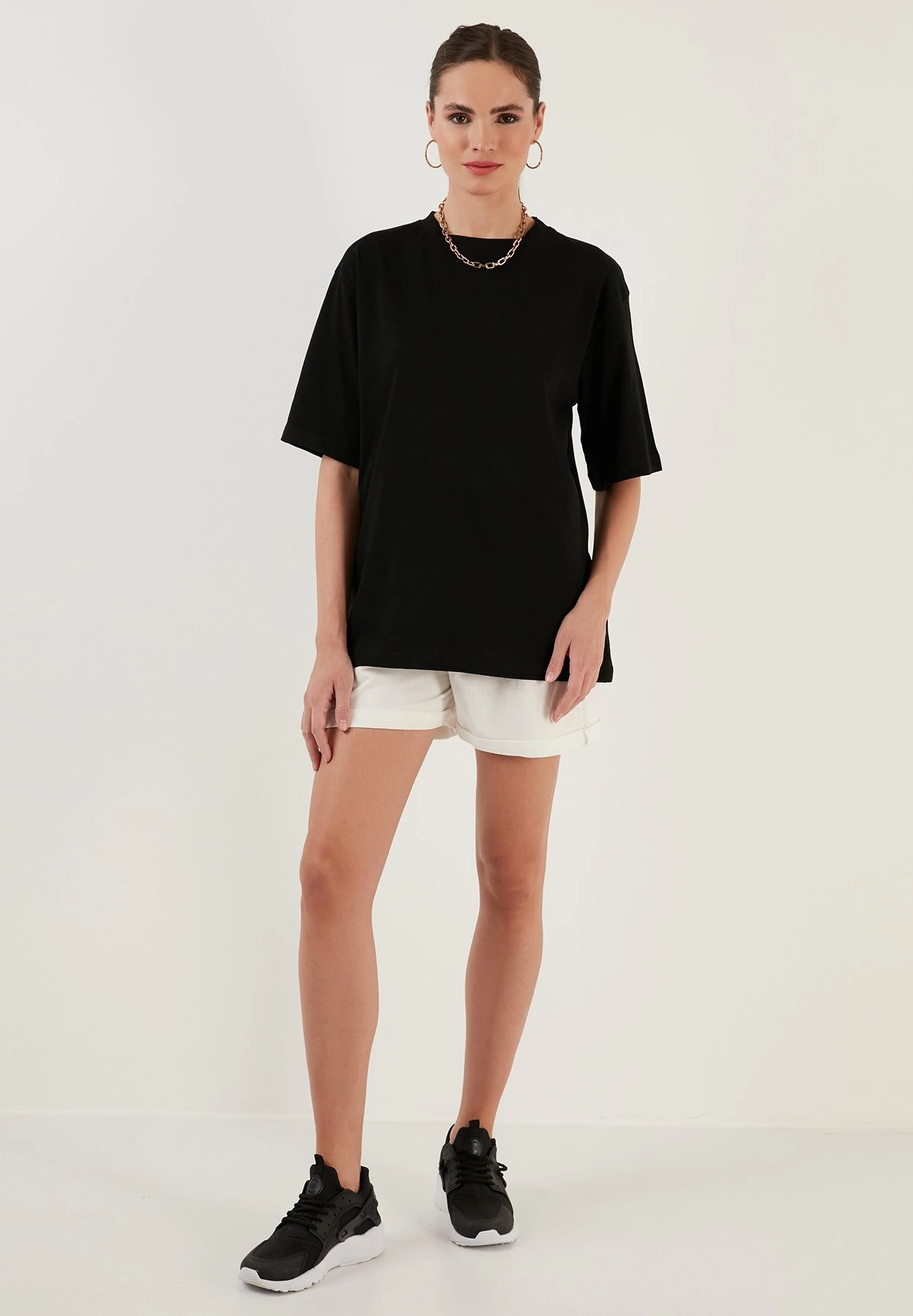 LELA Loose Fit - T-Shirt Basic - Black - Afbeelding 2