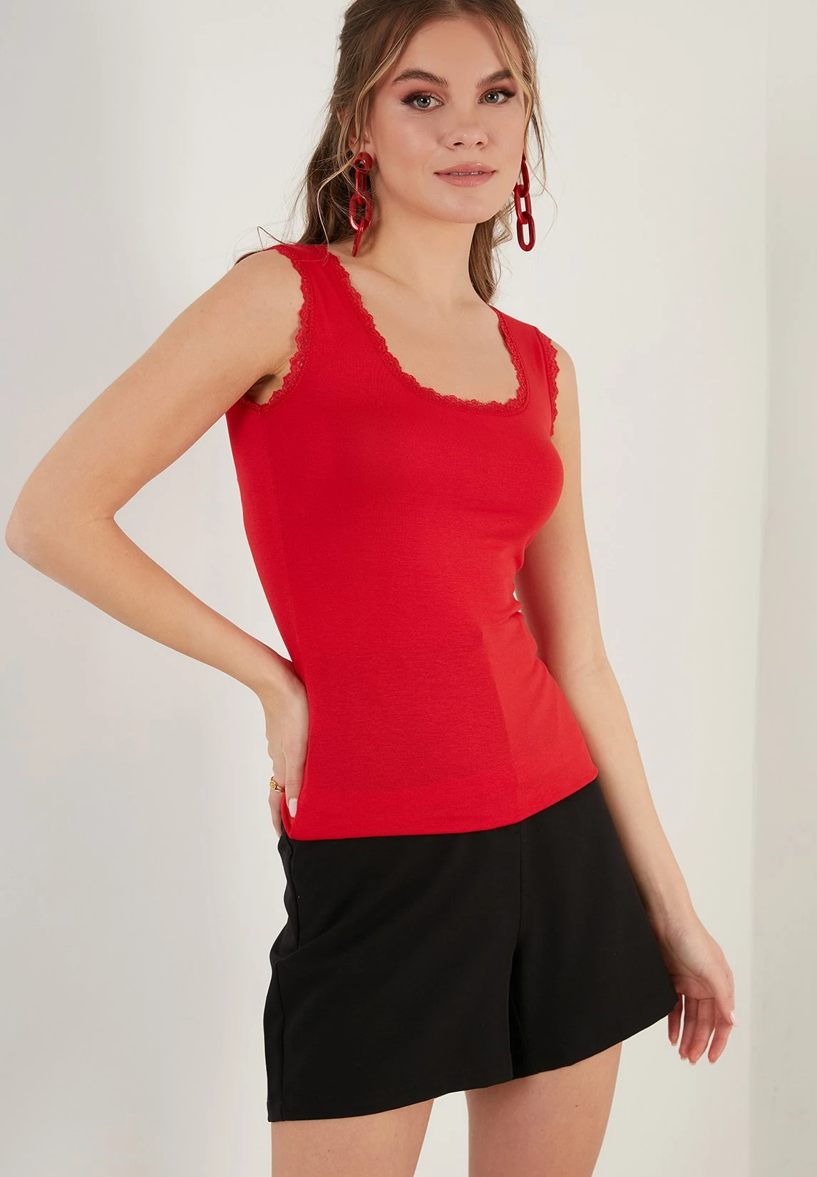LELA Slim Fit - Top - Red