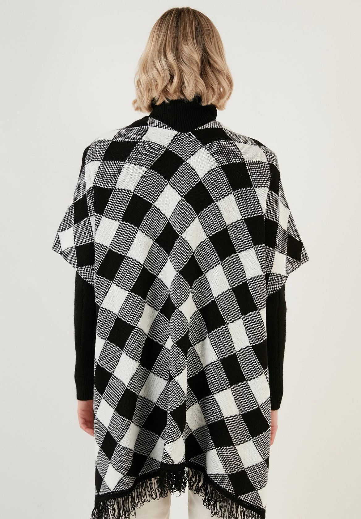 LELA Poncho - Black Ecru - Afbeelding 3