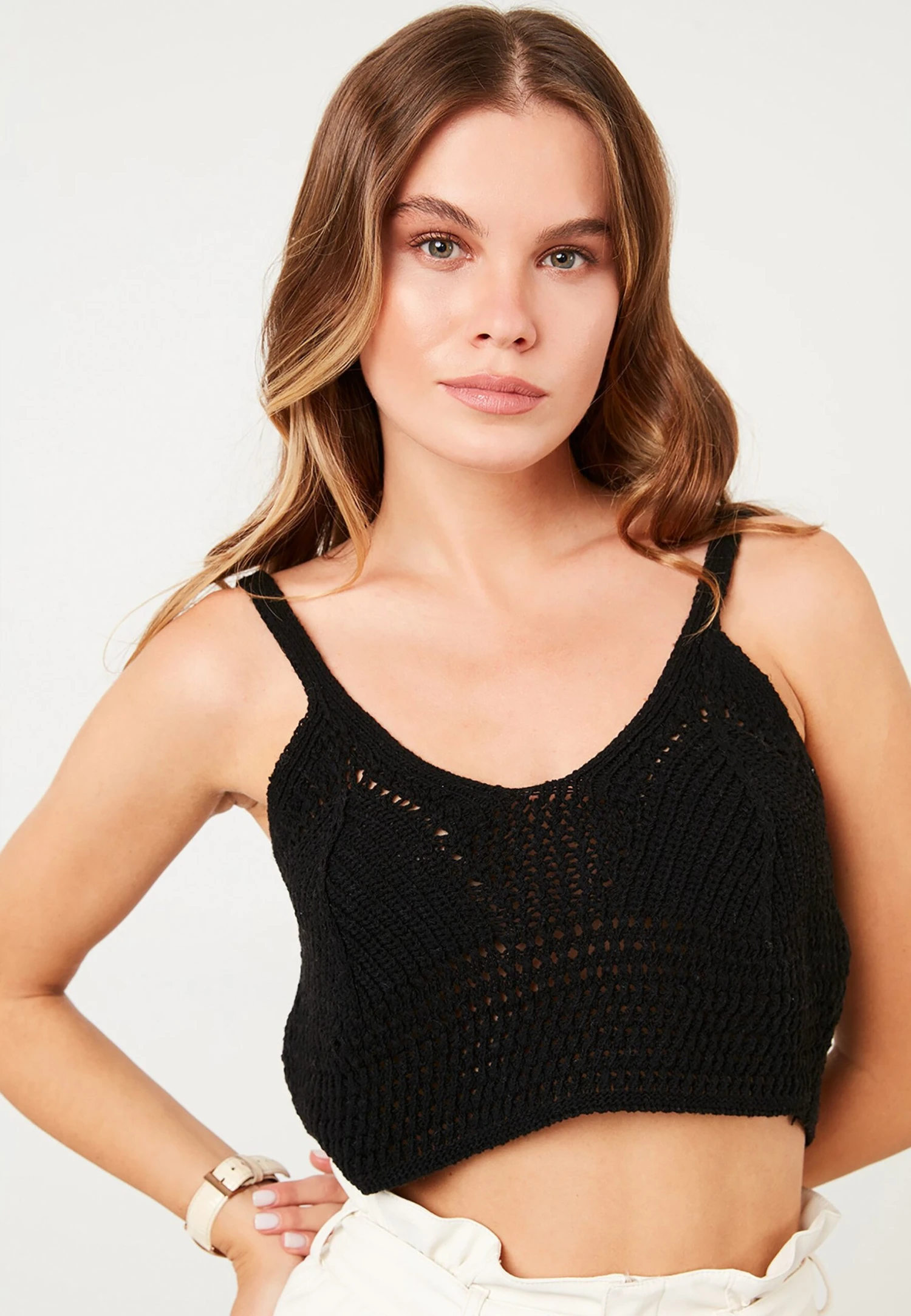 LELA Crew Neck- Top - Black