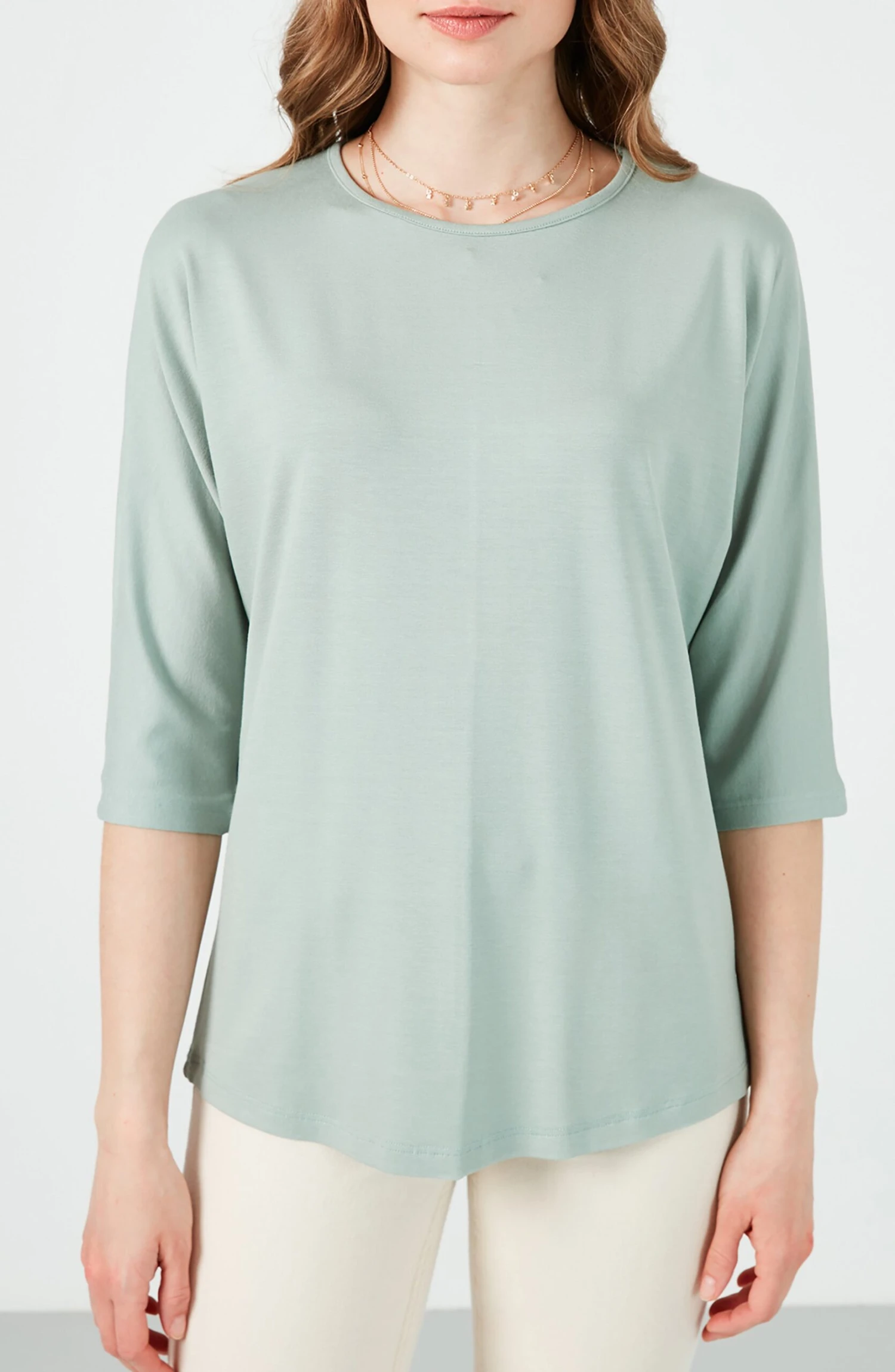 LELA Crew Neck- Longsleeve - Almond Green