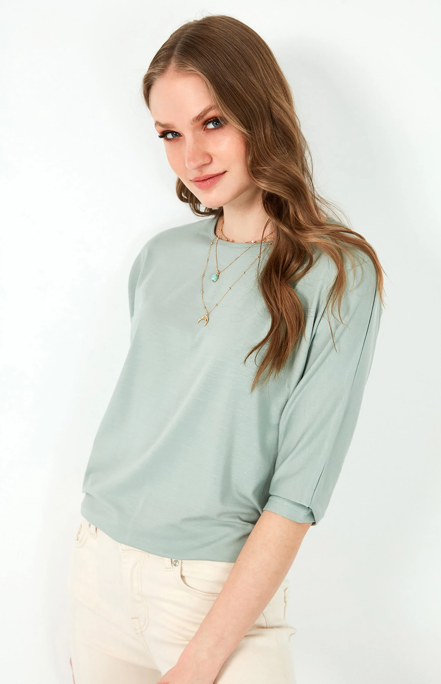 LELA Crew Neck- Longsleeve - Almond Green - Afbeelding 2
