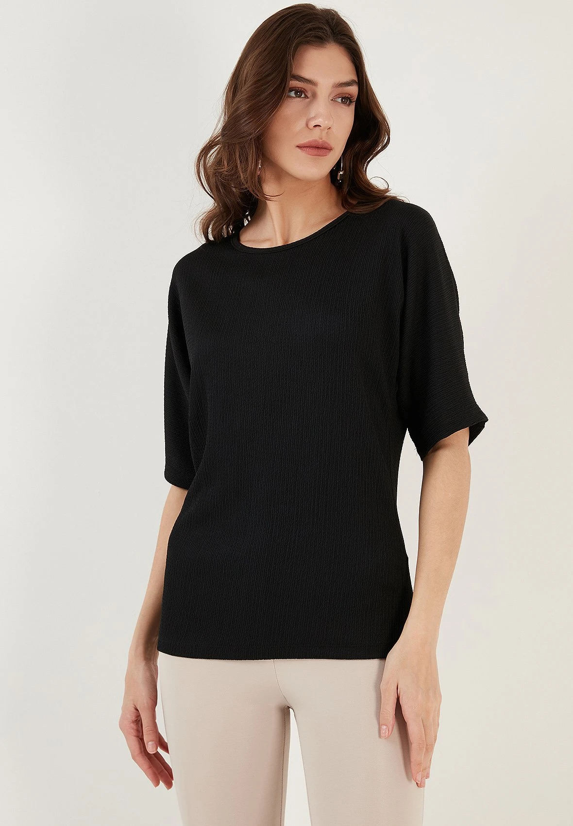LELA Regular Fit - T-Shirt Basic - Black