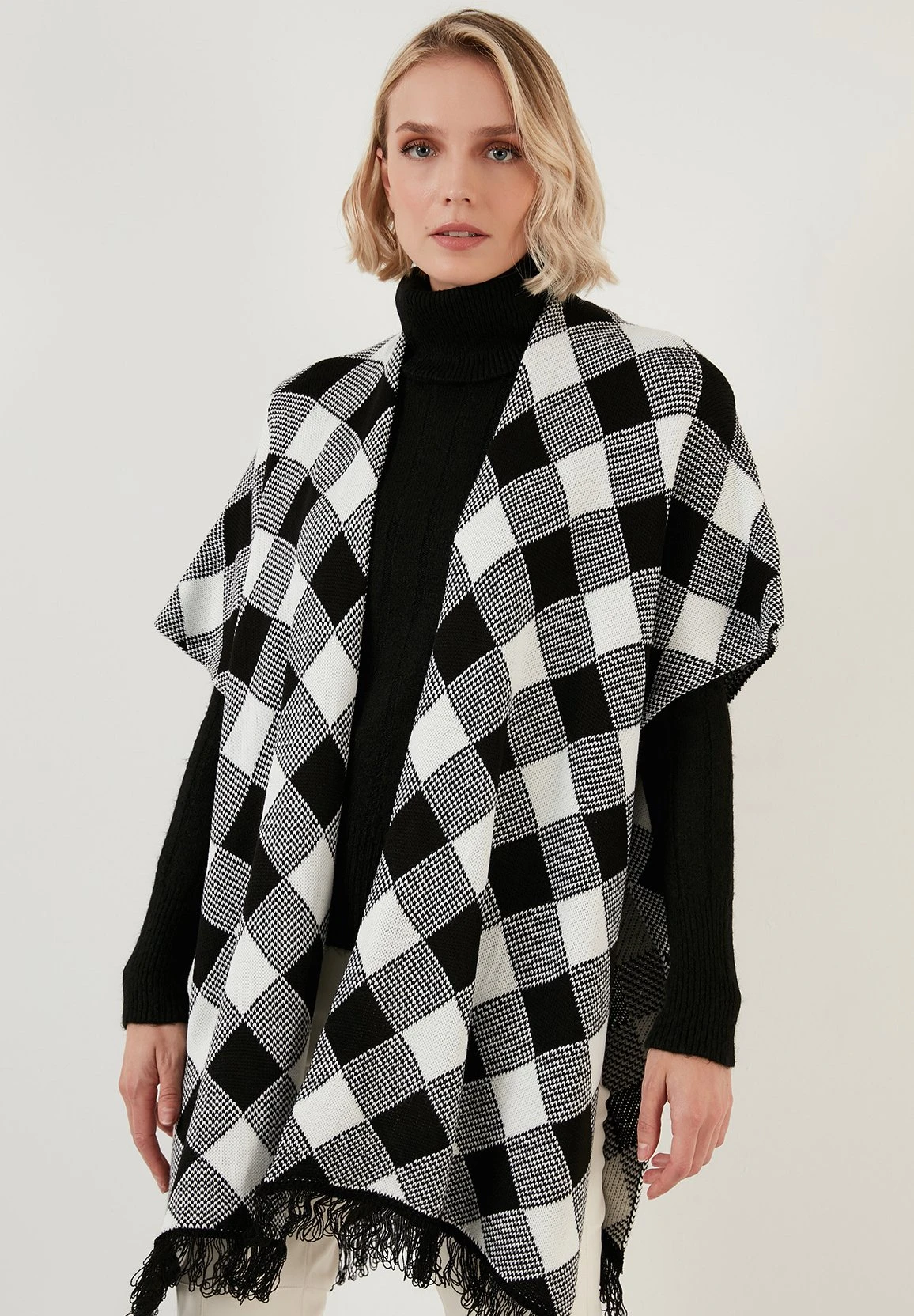LELA Poncho - Black Ecru - Afbeelding 4