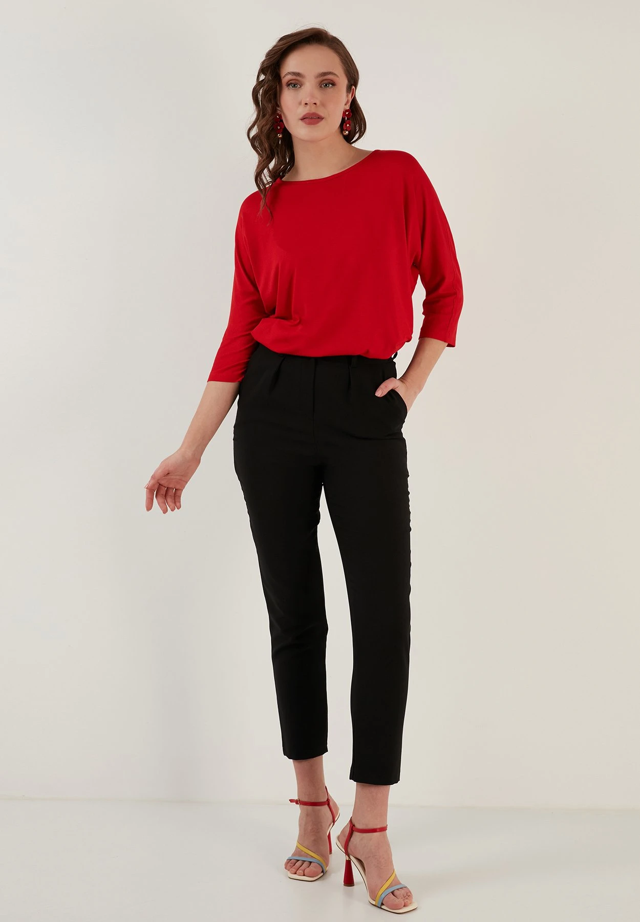 LELA Crew Neck- Longsleeve - Red - Afbeelding 2