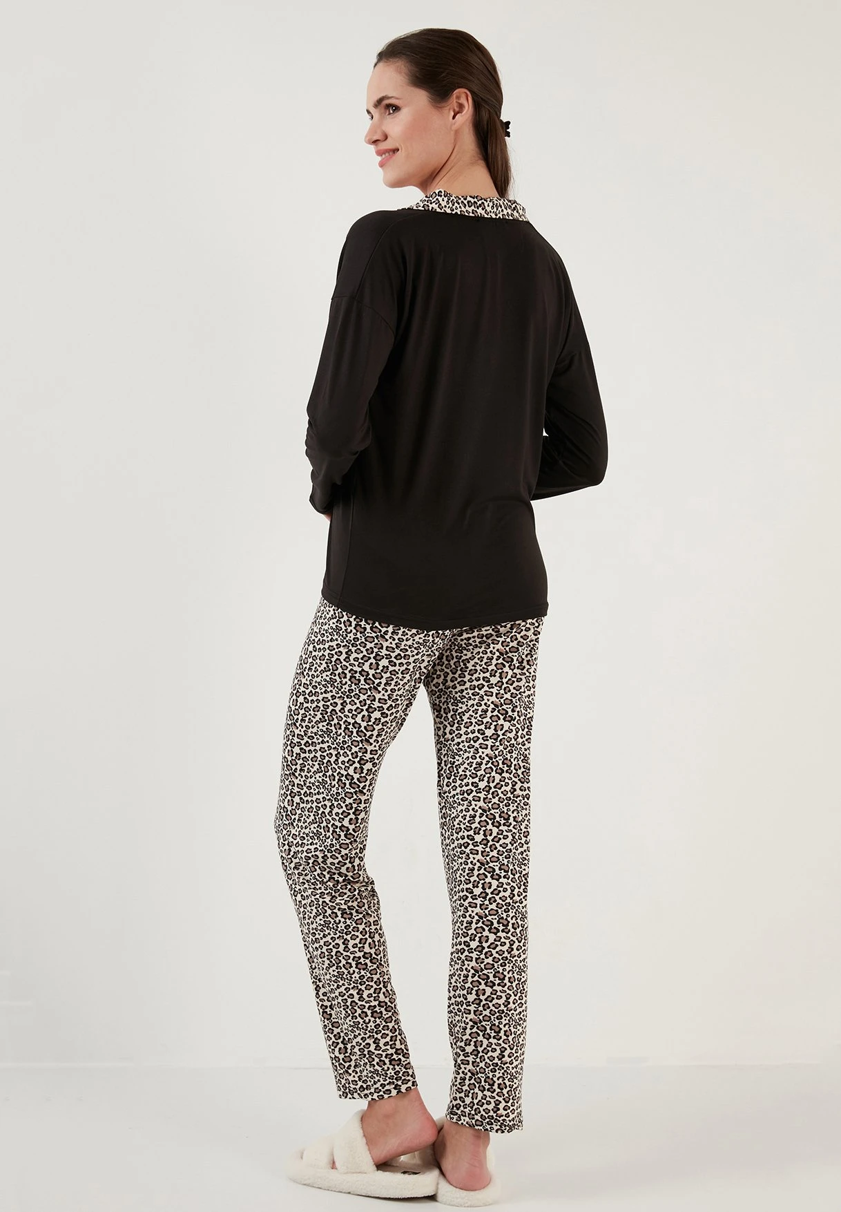 LELA Soft Touch - Pyjama - Leopard Black - Afbeelding 3