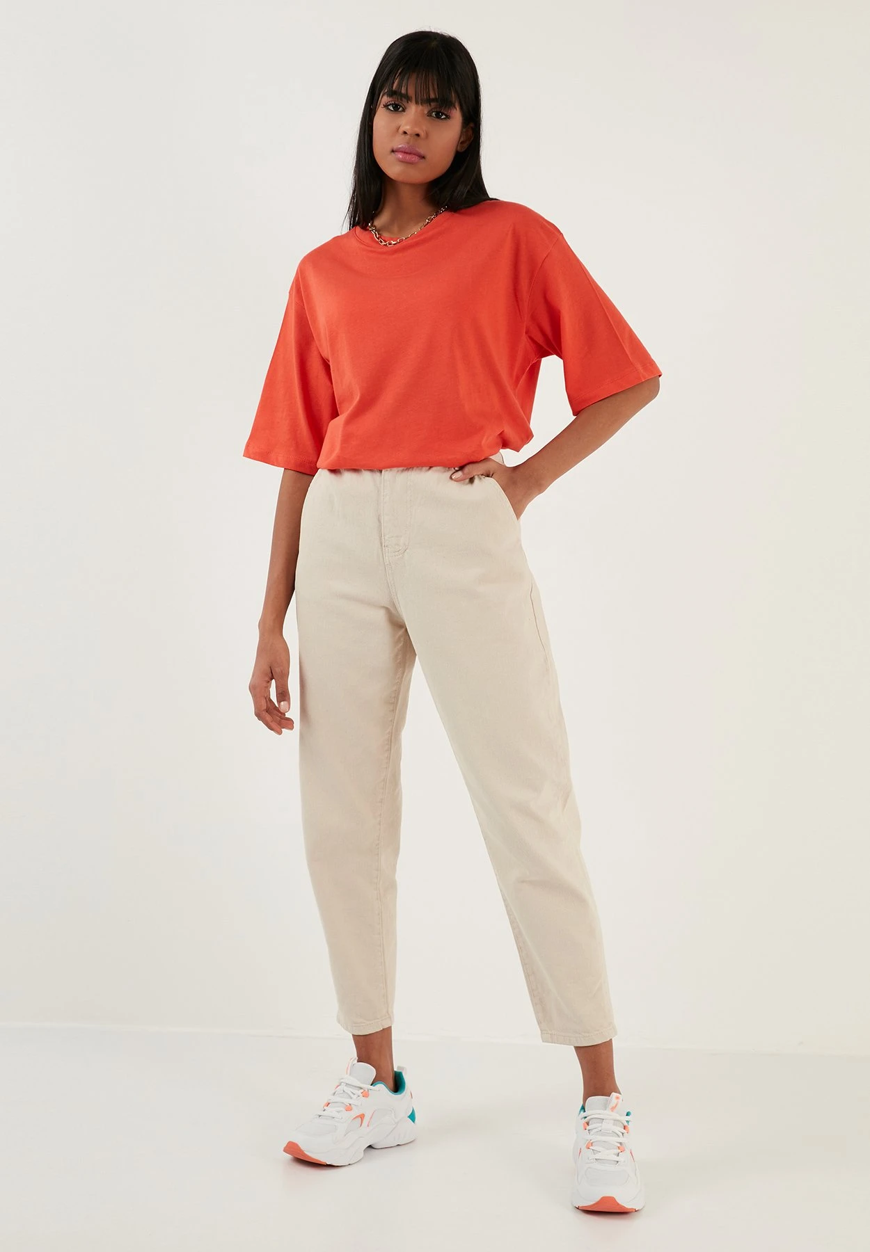 LELA Loose Fit - T-Shirt Basic - Brick Red - Afbeelding 4