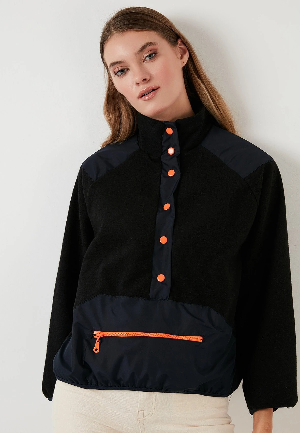 LELA Sweater - Black