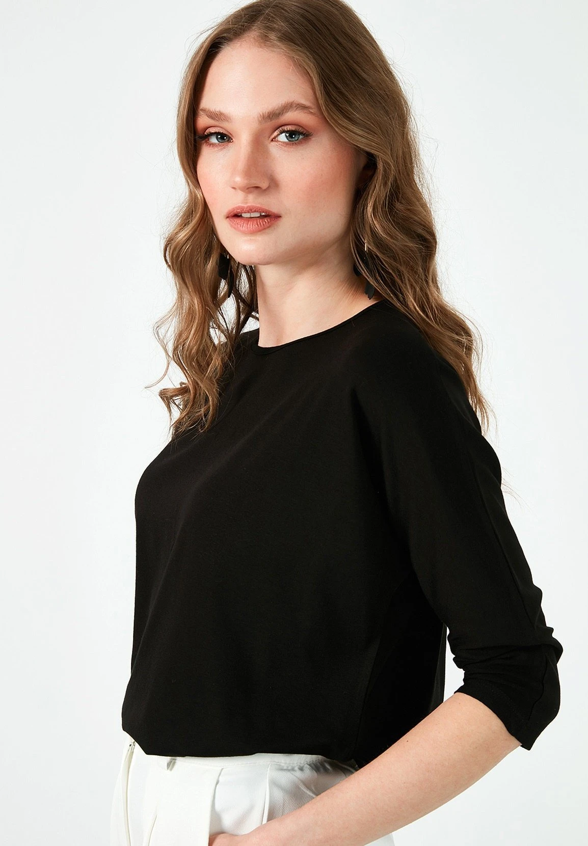 LELA Crew Neck- Longsleeve - Black - Afbeelding 4