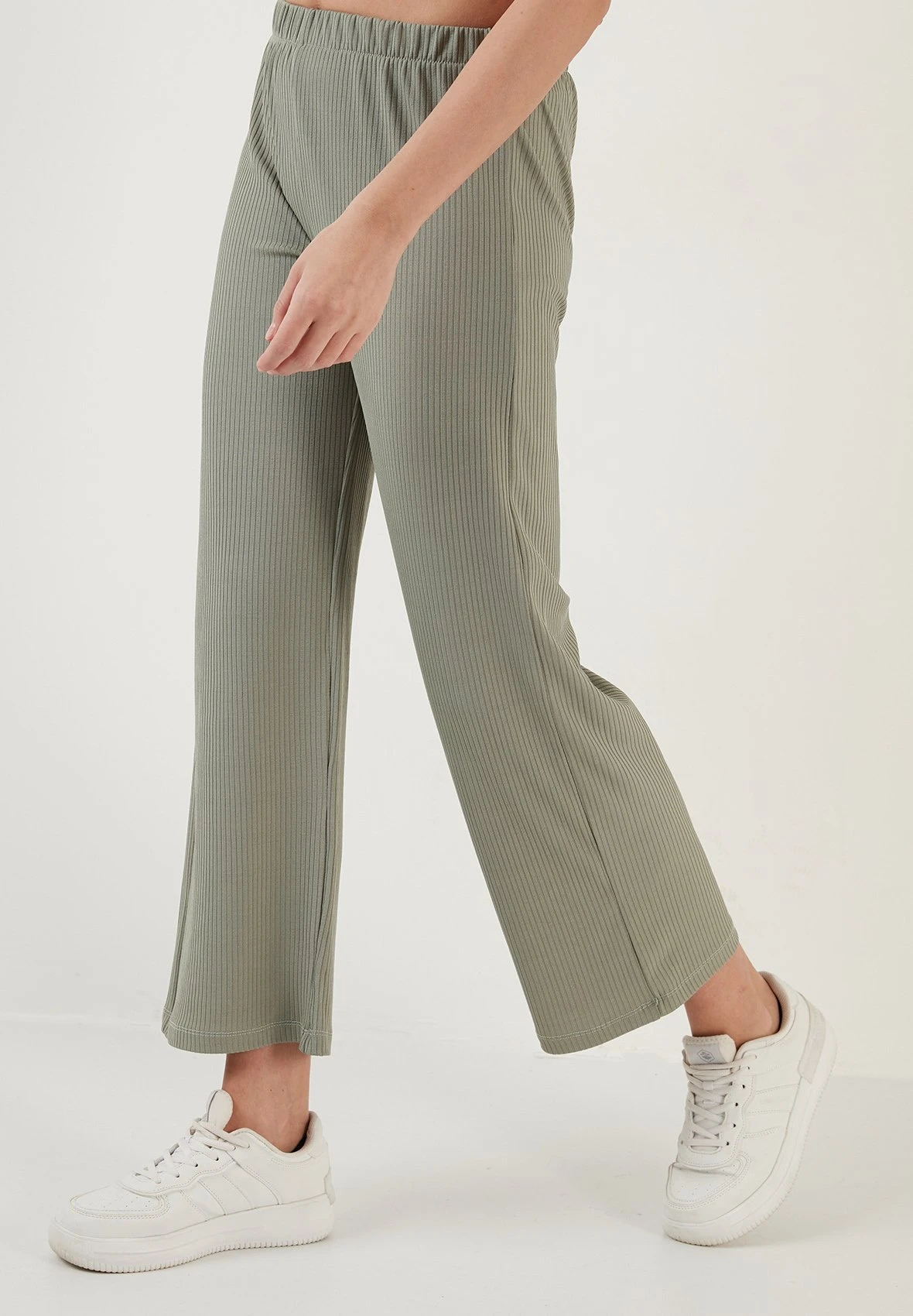 LELA Regular Fit - Broek - Almond Green - Afbeelding 5