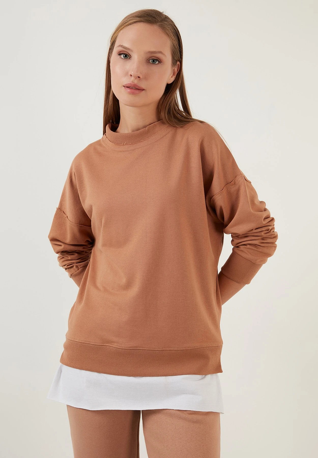LELA Loose Fit - Sweater - Camel - Afbeelding 6