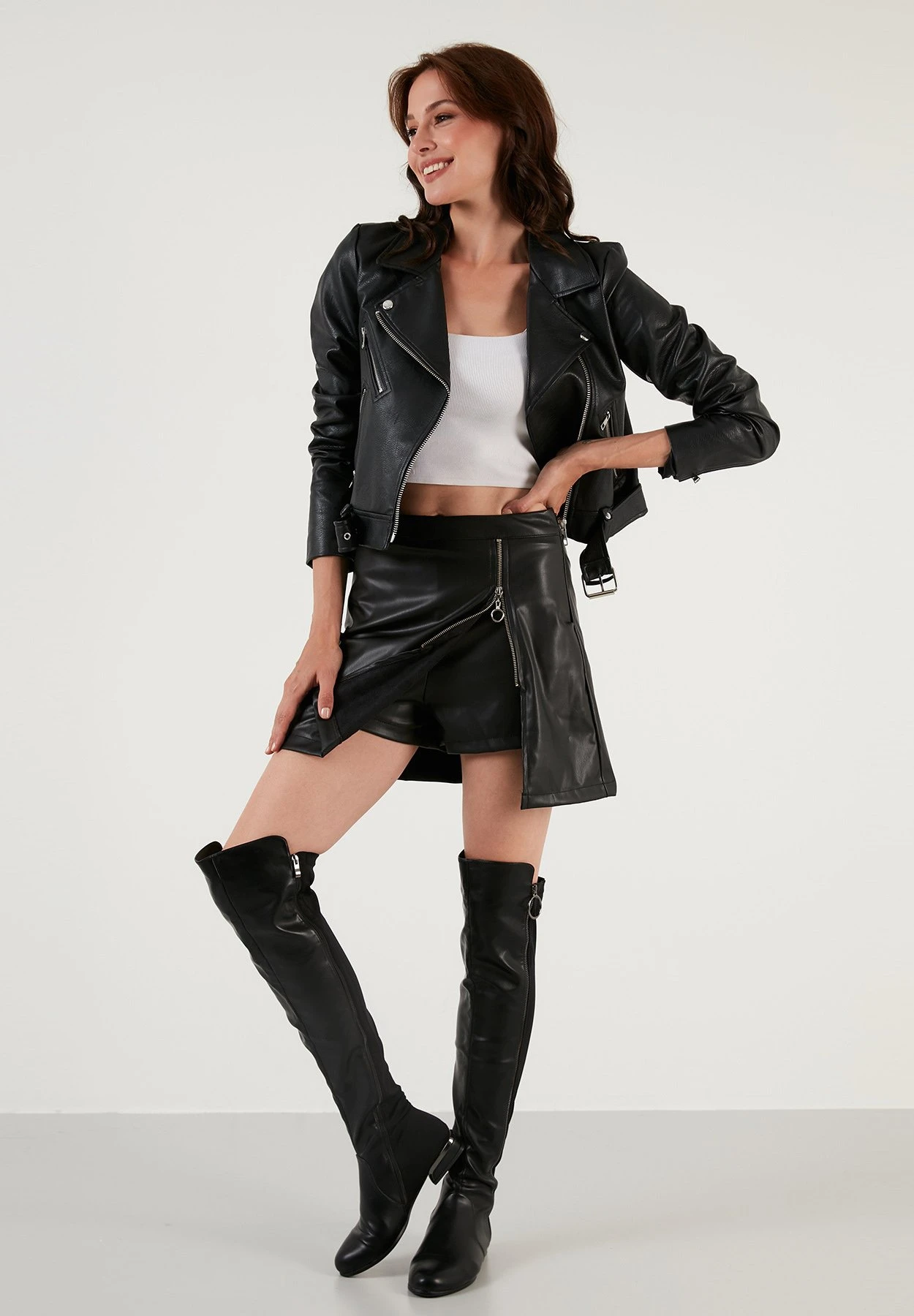 LELA Regular Fit - A-Lijn Rok - Black - Afbeelding 4